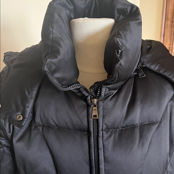 Women's Black Puffer Coat NWOT - Picture 2 of 12